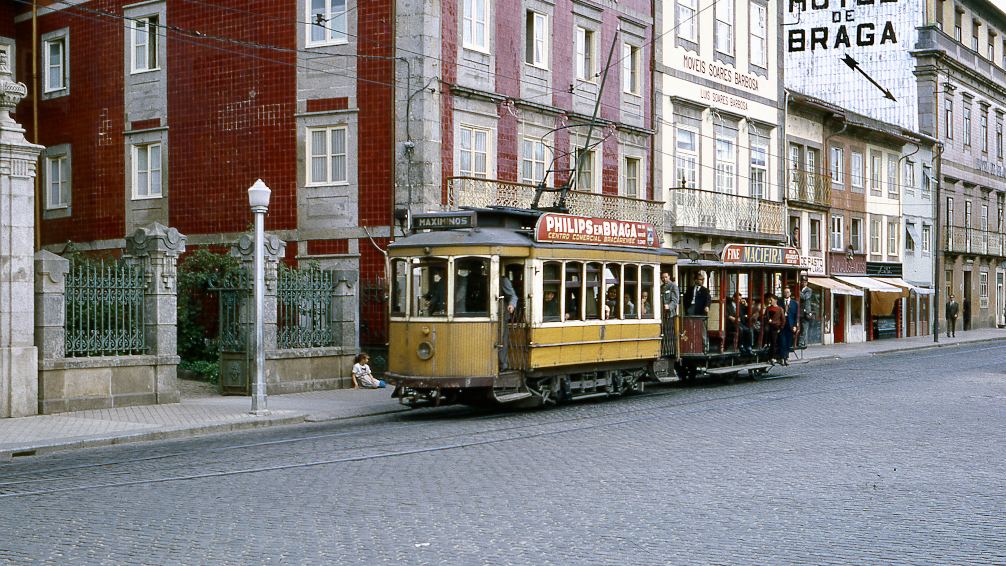 Braga tram no.4 with trailer no.4