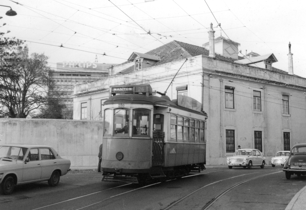 Tram no.250 in  Rua Silva Carvalho, November 1974.