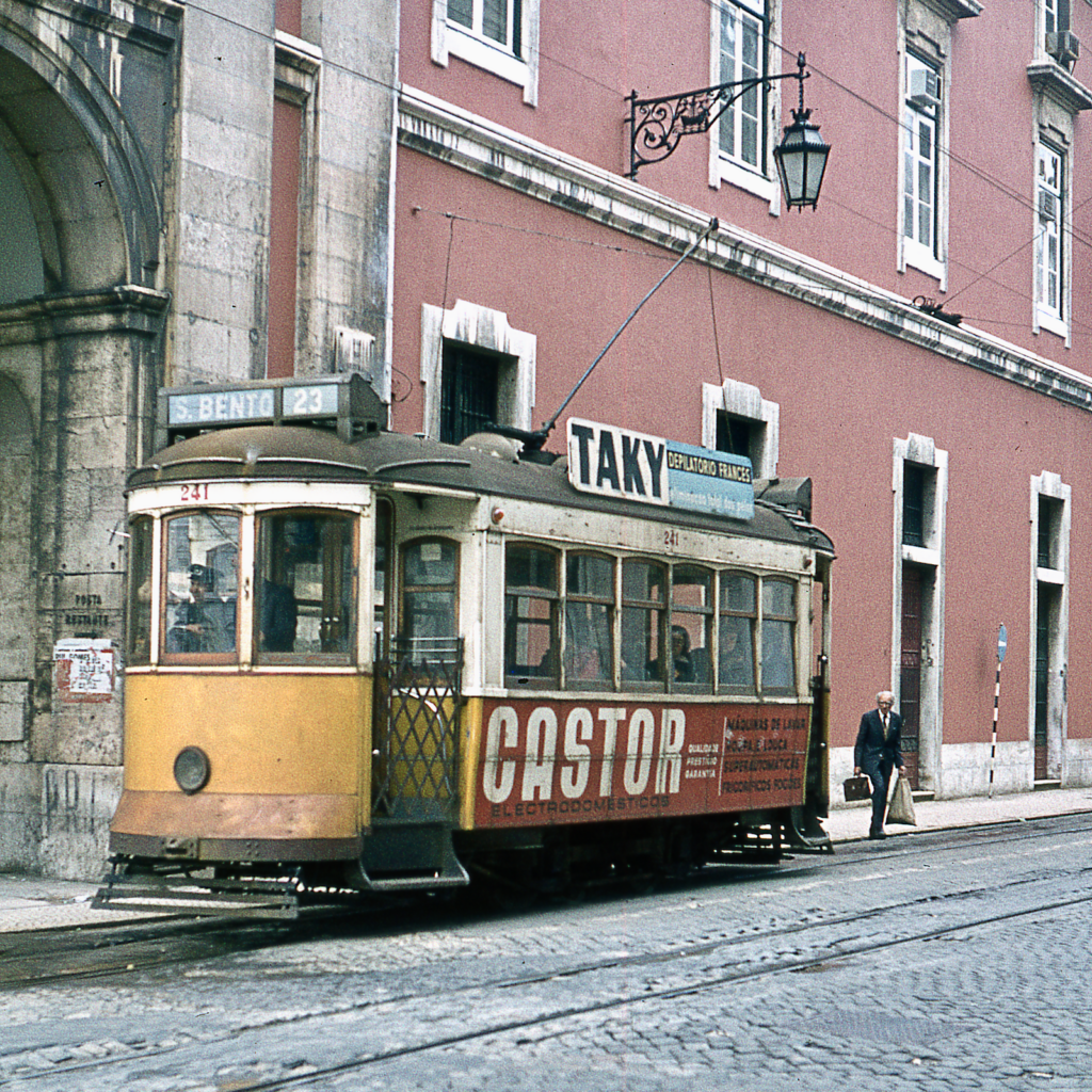 Tram no.241 in Rua do Arsenal